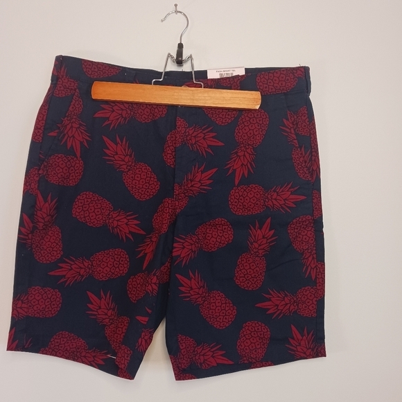 Club Room Chino Shorts Mens NWT Tropical 32W Americana Blue Red - Picture 3 of 8